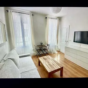 cute-one-bedroom-in-le-marais.fr-paris.fr/
